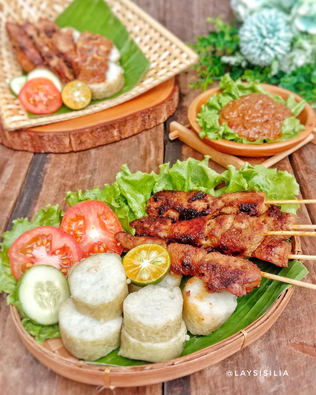 Sate Ayam + Lontong Anisa: Rasa Harapan yang Menemani Pagi di Cilacap
